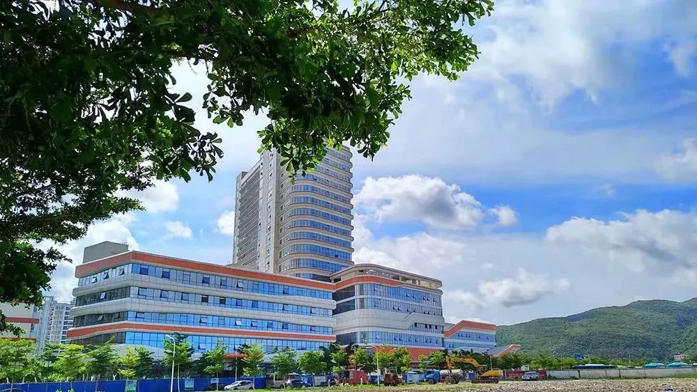 在三亚月薪一万的工作,海南省年薪制医院