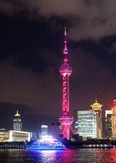 被这波大餐秀到了！三八女神节嗨翻天！点开有惊喜！