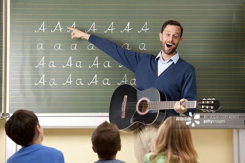 日本中小学教师待遇,日本大学教师的真实待遇