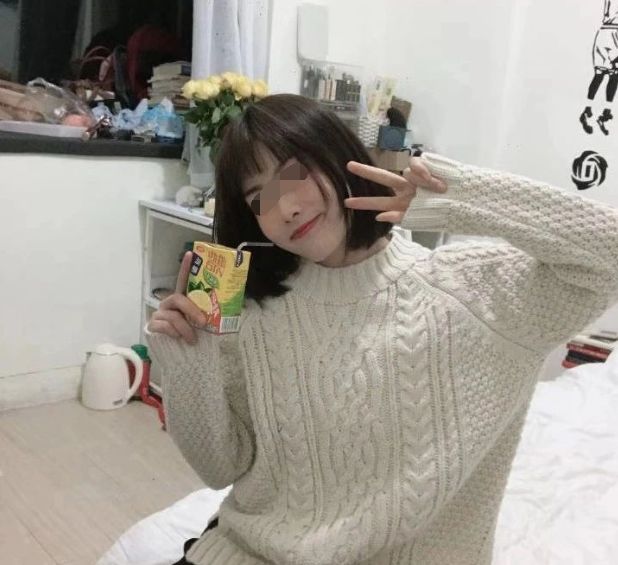 大二女生兼职路上遇车祸离世,爸妈的这个举动让人流泪……