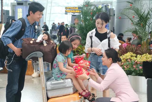 白云机场春运首日客流,白云机场十大服务举措助力春运