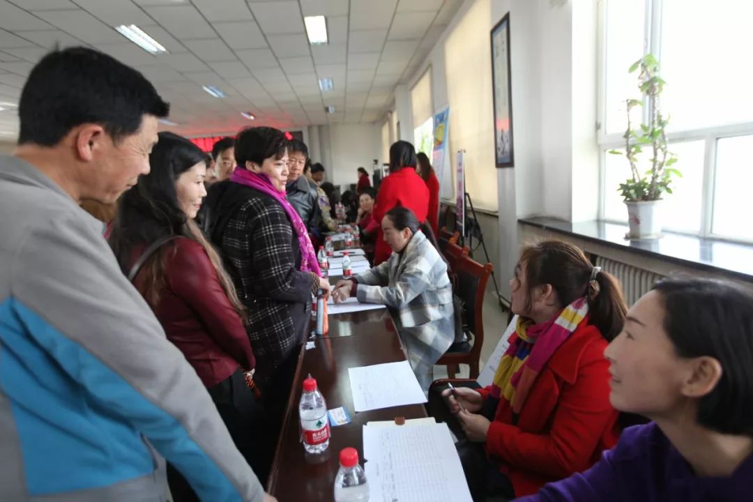 富裕县春风行动招聘会,博白春风行动现场招聘会