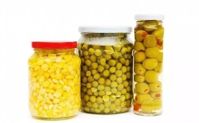 罐头瓶盖打开小妙招,罐头瓶盖打不开扎个洞