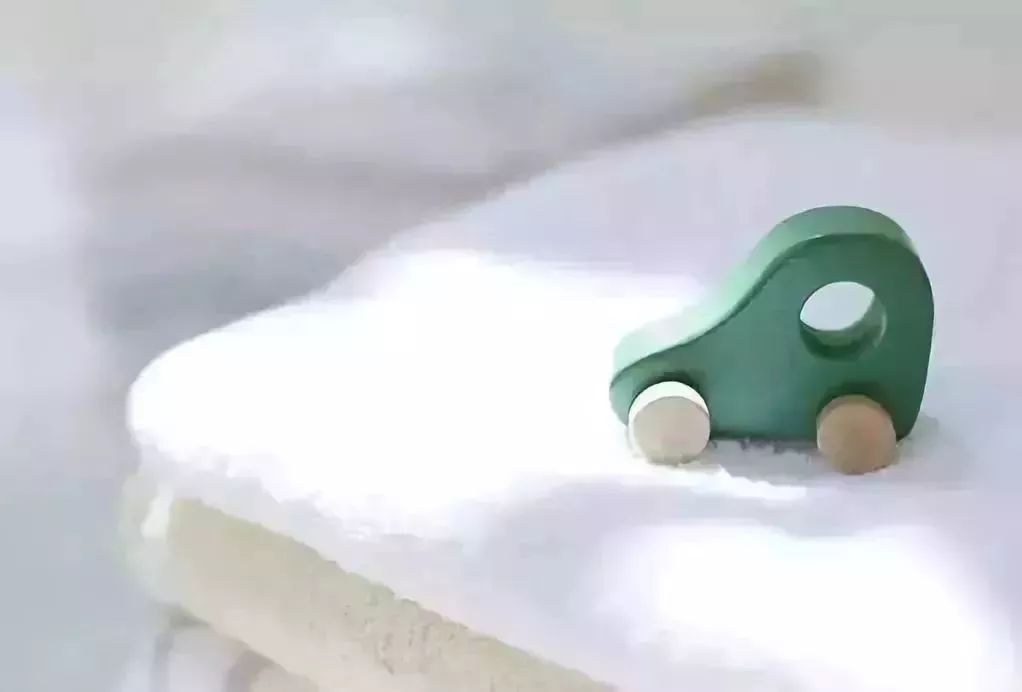 白衣脏洗不掉怎么办,衣领上的皮肤油渍用什么洗效果好