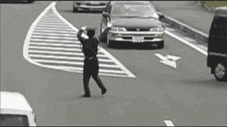 不小心撞到法拉利要赔多少钱,撞到法拉利走保险要赔多少