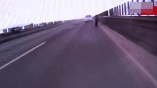 不小心撞到法拉利要赔多少钱,撞到法拉利走保险要赔多少