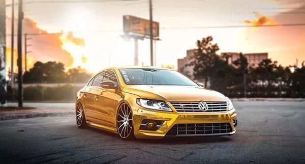 不小心撞到法拉利要赔多少钱,撞到法拉利走保险要赔多少