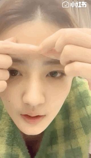 原来陶瓷肌的金晨也有长痘困扰?夏季抗痘怎么能少了这11样