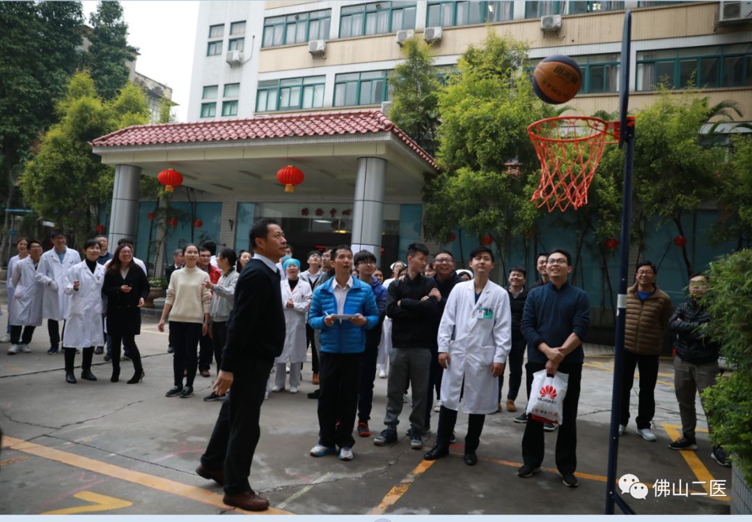 医务人员真会玩，快看，这里有一群灌篮高手！