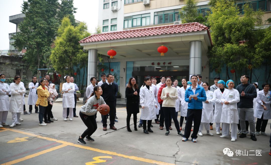 医务人员真会玩，快看，这里有一群灌篮高手！