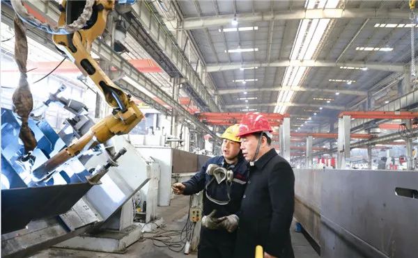 新时代企业家担当作为的精神,真抓实干的魄力