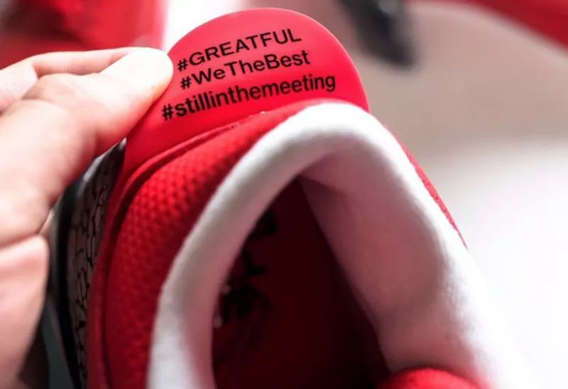 aj1和aj4哪个值得入手,46万的aj4