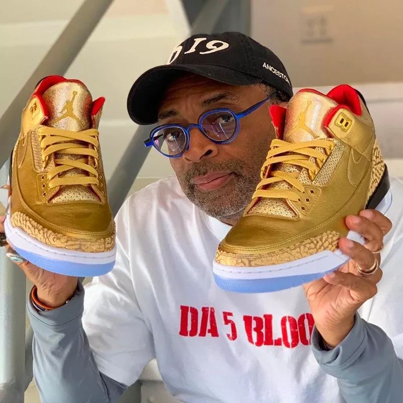 aj1和aj4哪个值得入手,46万的aj4