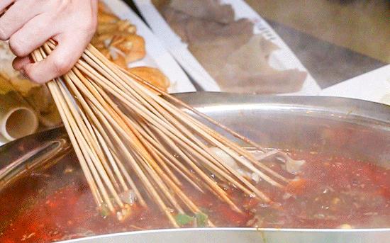 便宜哭~1元吃66串！连续11天！来神木这家店边吃边唱K！