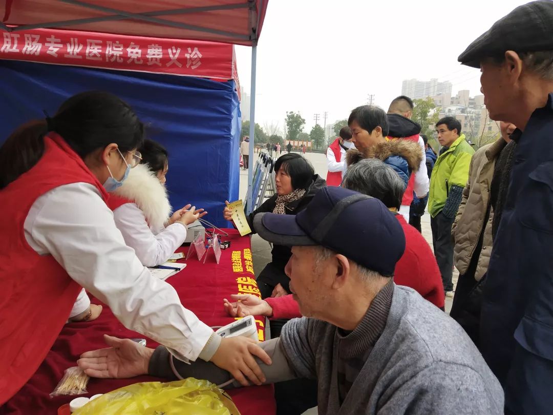 弘扬雷锋精神践行志愿服务,学雷锋志愿服务助力红色精神传承