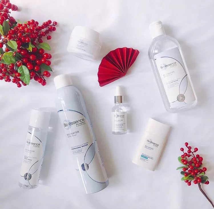 换季皮肤变得敏感有点长痘,换季肌肤敏感长痘