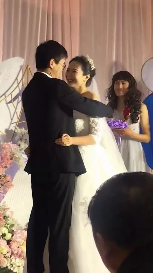 结婚可以没有伴娘伴郎,结婚没有伴娘怎么办