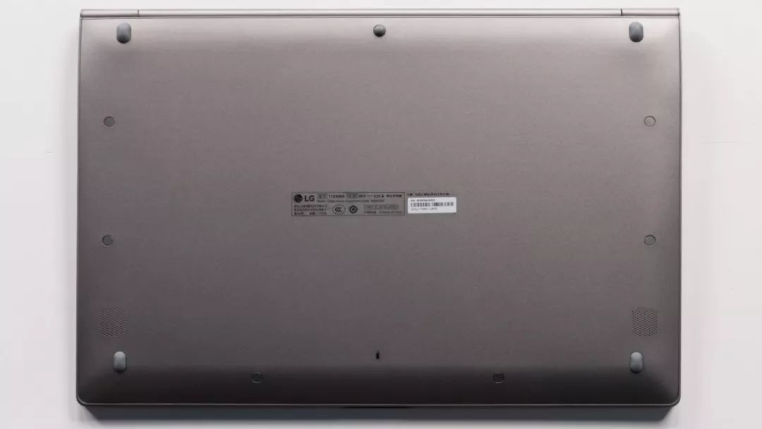 今天是母亲节，聊聊中老年人适合什么笔记本电脑