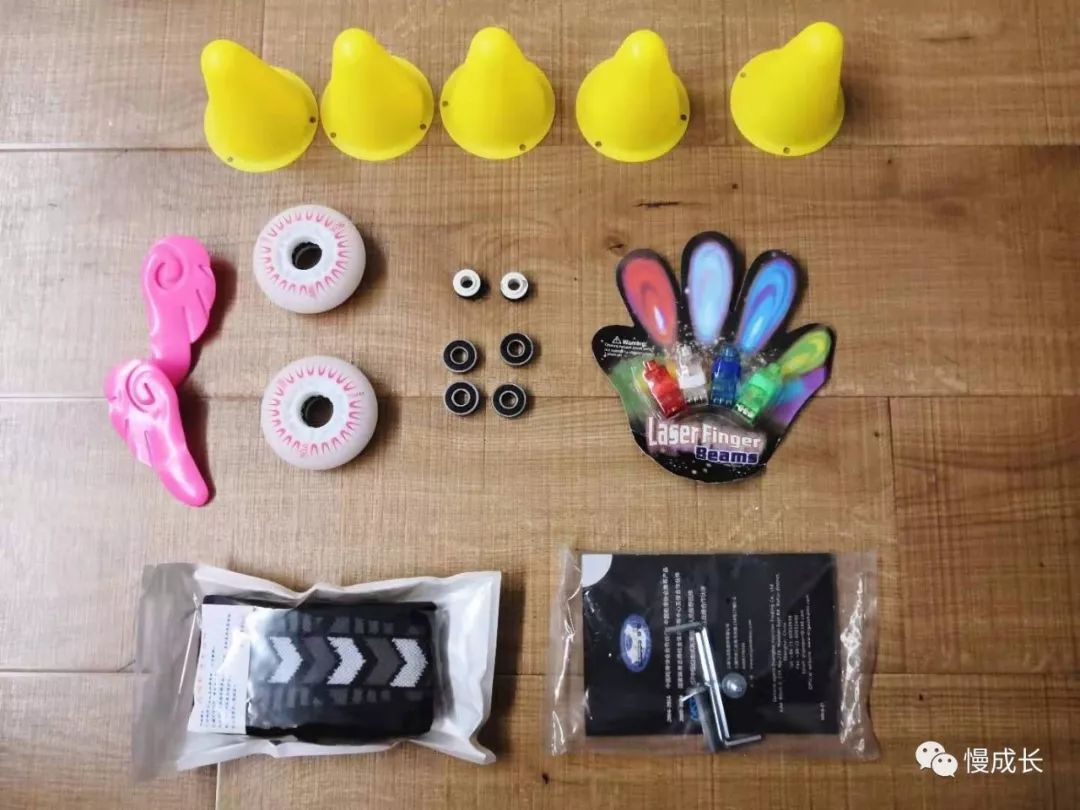 小孩学轮滑有什么好处,孩子学轮滑的好处