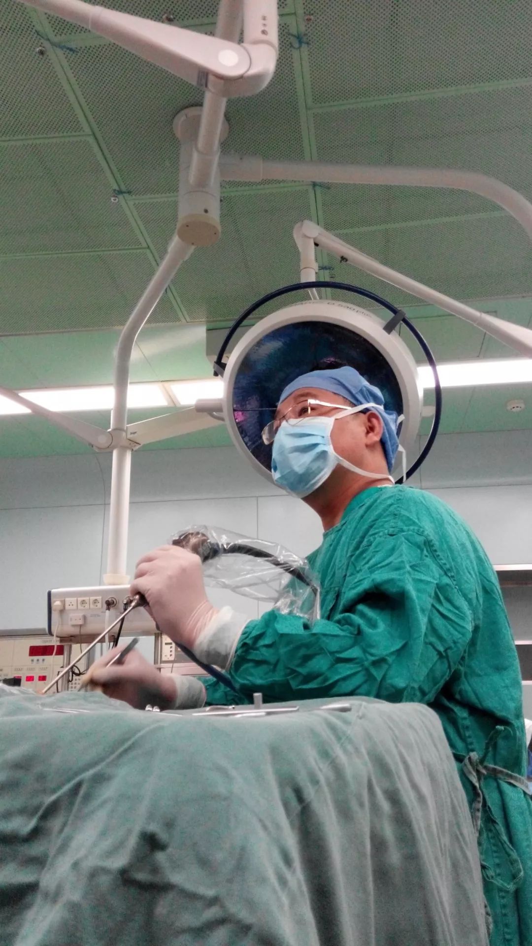 左眼跳财真实事件,女子左眼皮跳了半年