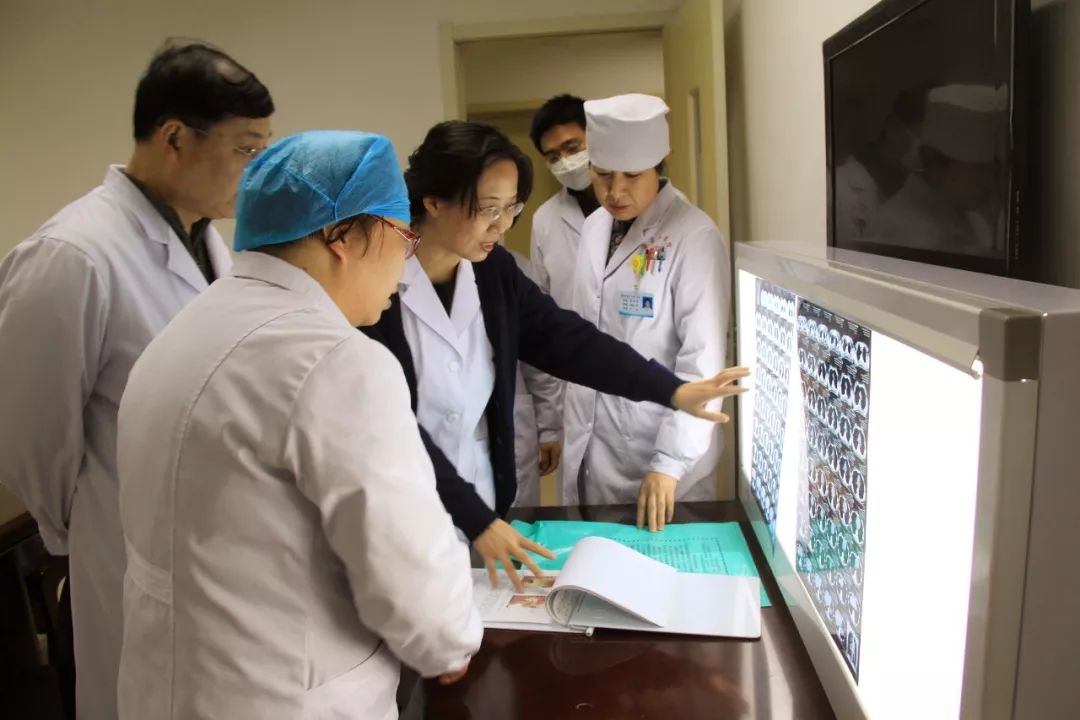 巾帼天使丨敢于担当领跑学科建设铿锵玫瑰留香医院发展