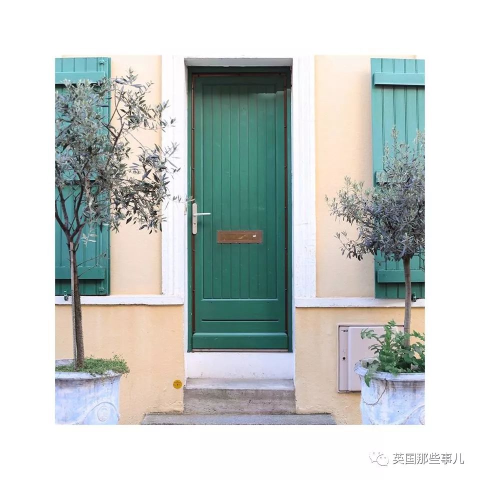 当自家门口变成网红打卡地 (一不小心家门口成了网红打卡地)