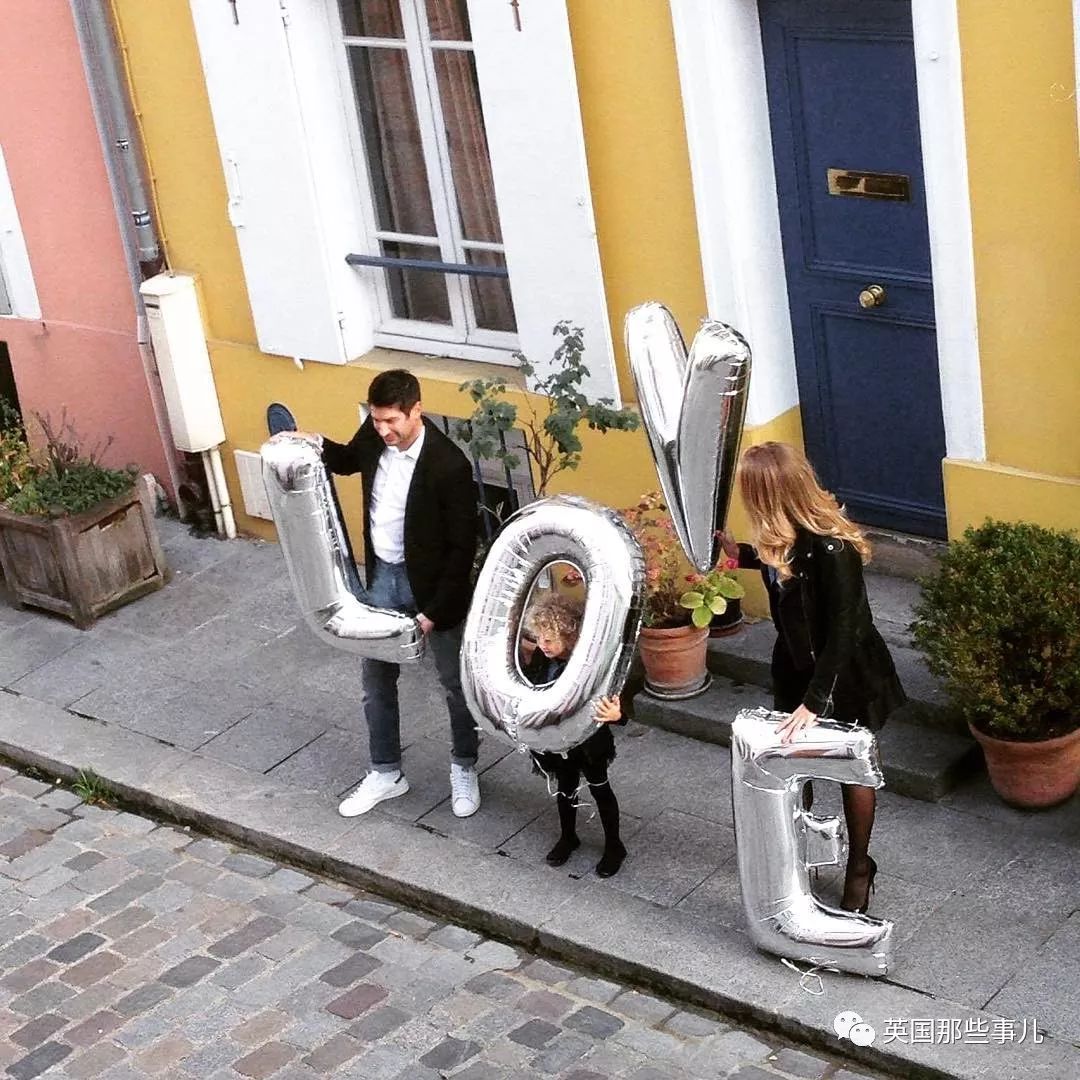 当自家门口变成网红打卡地 (一不小心家门口成了网红打卡地)