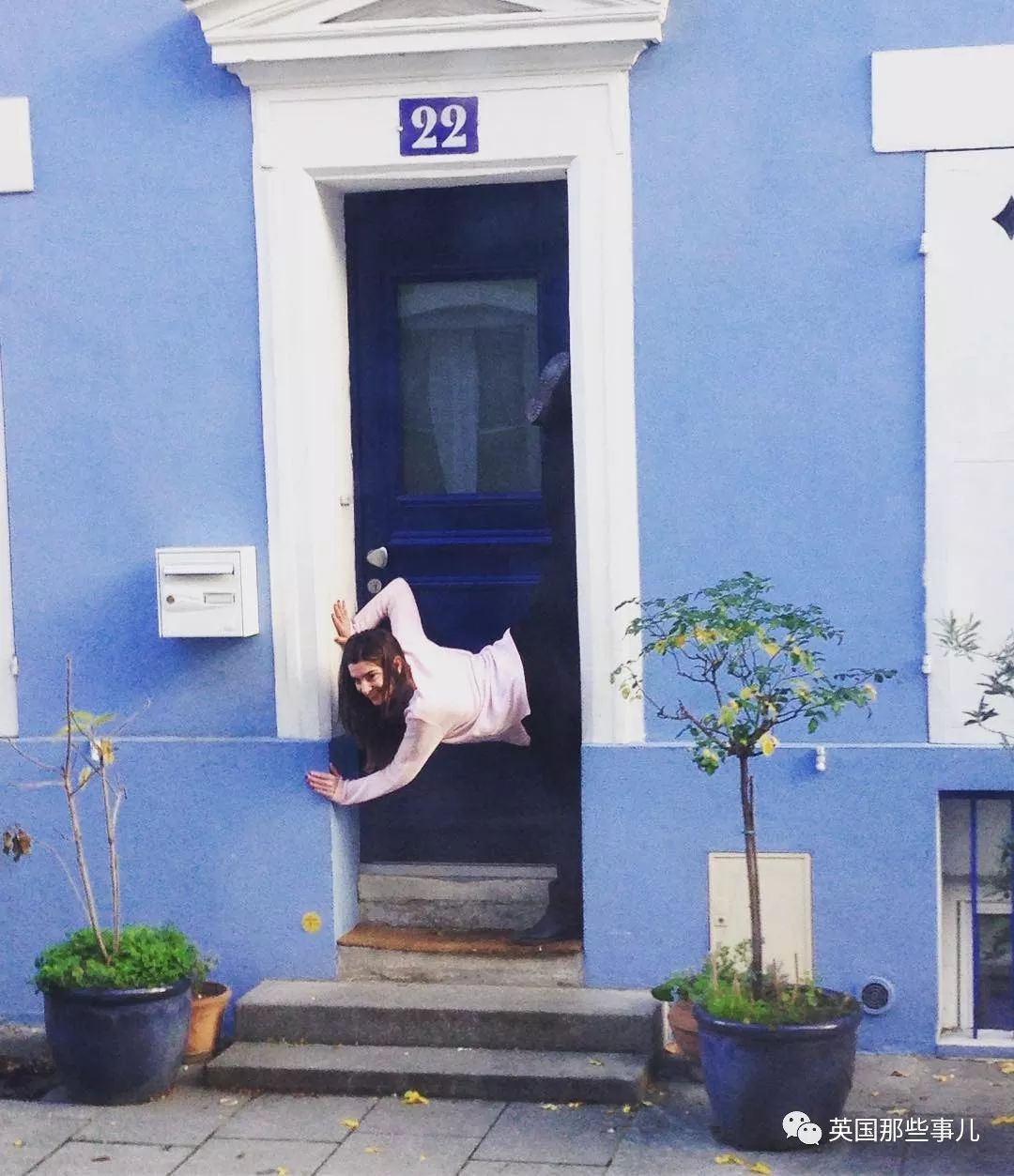 当自家门口变成网红打卡地 (一不小心家门口成了网红打卡地)