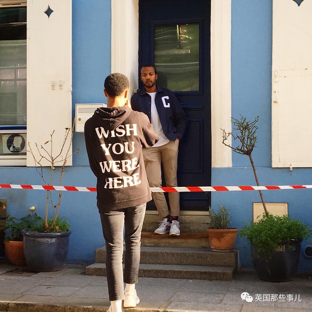 当自家门口变成网红打卡地 (一不小心家门口成了网红打卡地)