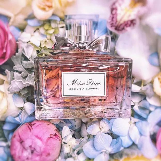 ysl礼盒口红气垫香水,ysl口红香水七夕限定礼盒