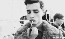 醒醒吧,没有一支口红能够“活到剧终”|小南都知道