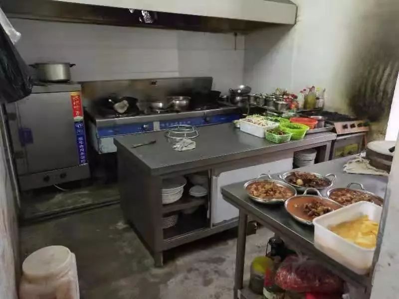 私人餐馆转让费用,餐馆整体转让