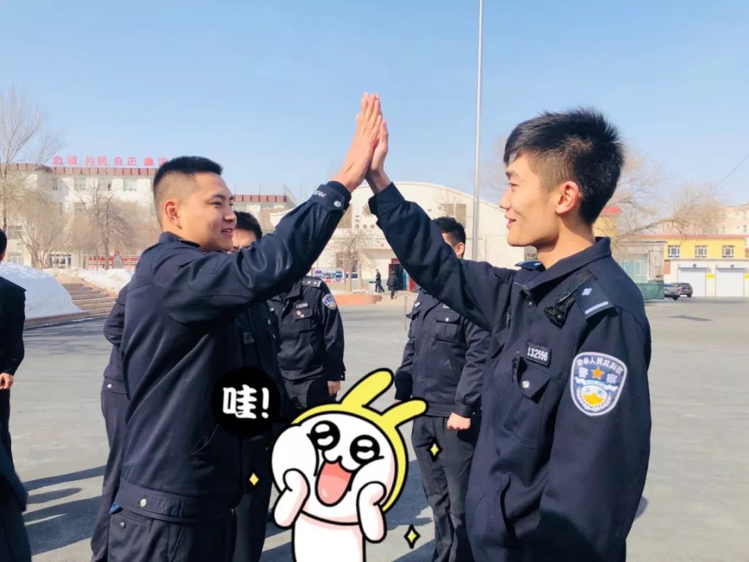 护航*会两**|乌鲁木齐乘警支队:“前路漫漫,我们从未停下脚步!”