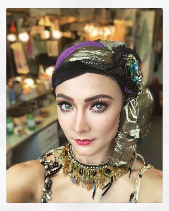 舞者化妆教程视频,专业舞者的表演