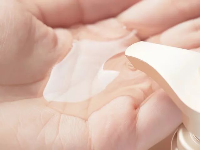 淡雅日本京都樱花洗发水,有樱花味道的洗发水