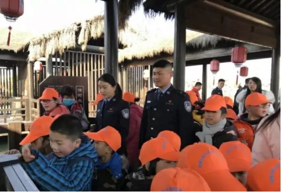 女警风采展示视频,女警巾帼风采