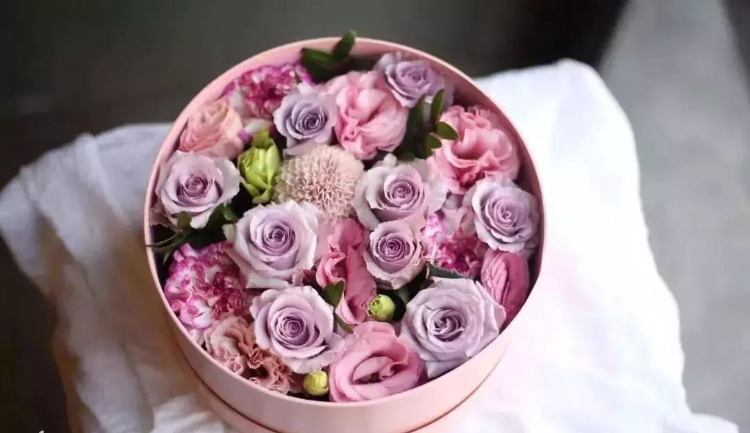 全莱州的女王女神都来了！停车一定免费、万向轮行李箱也一定免费……