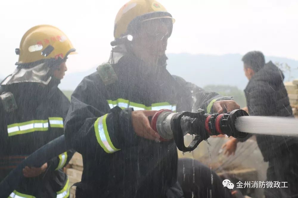 消防员们的青春奋斗故事,消防员陈建军感人事迹