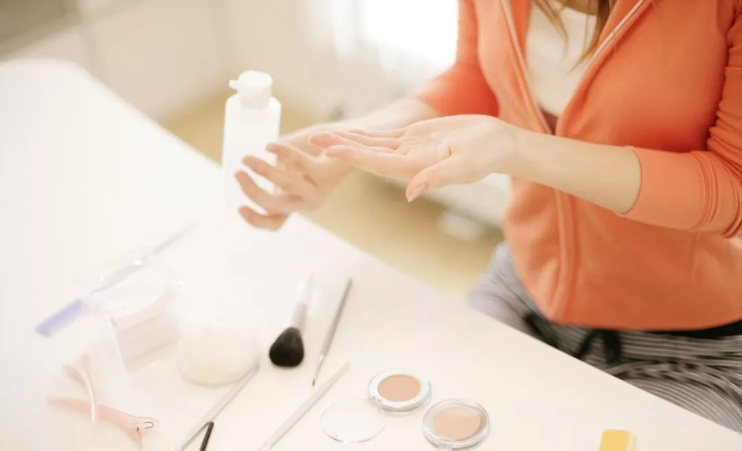 【健康】按摩不丰胸！阴天要防晒！88条送给女性的健康建议