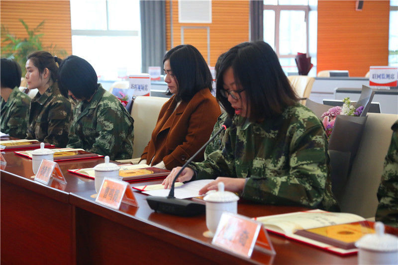 无锡市消防支队联合市妇联组织巾帼风采表彰活动