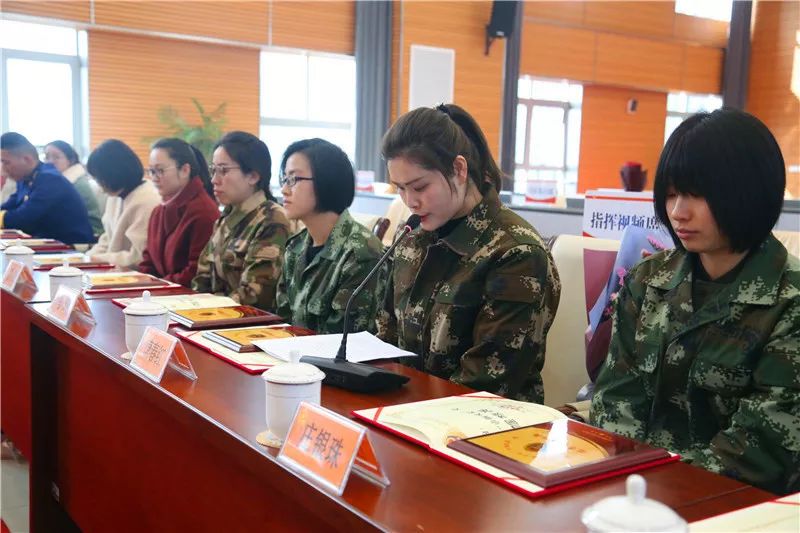 无锡市消防支队联合市妇联组织巾帼风采表彰活动