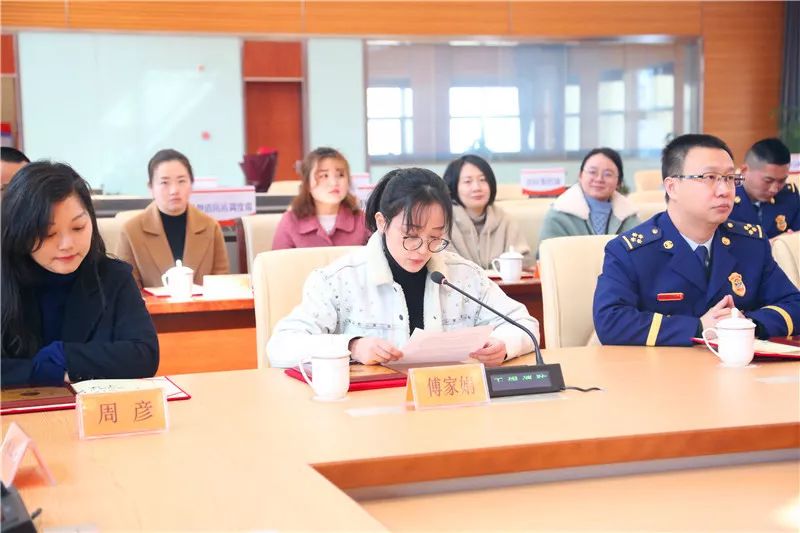 无锡市消防支队联合市妇联组织巾帼风采表彰活动