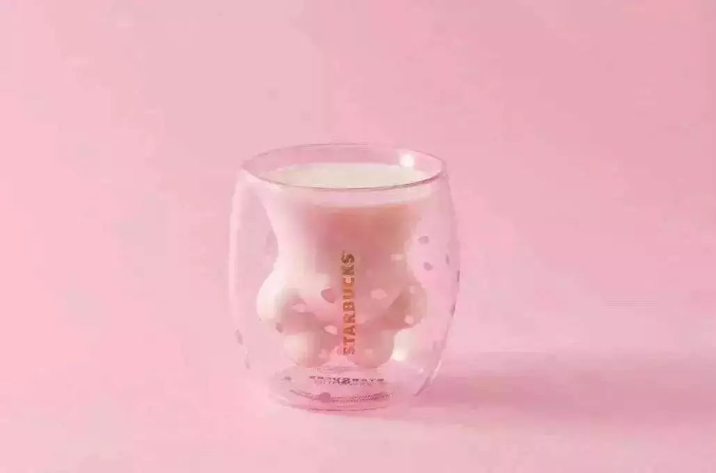 “瓜子脸”、“猫爪杯”……解锁大品牌营销的新花样！