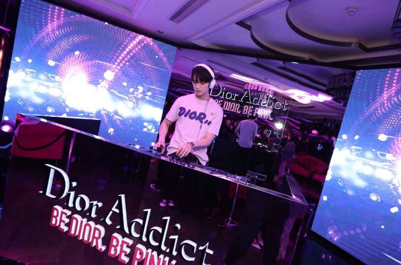 迪奥dior粉色,迪奥dior桃红色怎么调