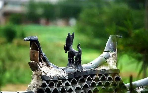 故宫屋顶上的神兽叫什么,故宫屋顶上神兽