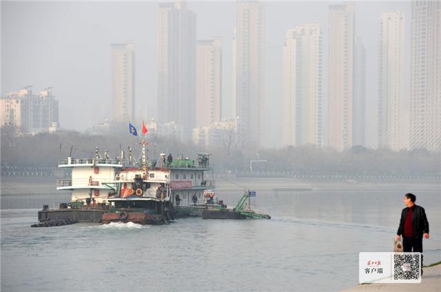 武汉晴空万里照片,武汉风和日丽