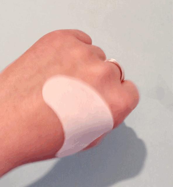 玻尿酸冻干眼纹贴,法令纹用一支玻尿酸够了没有