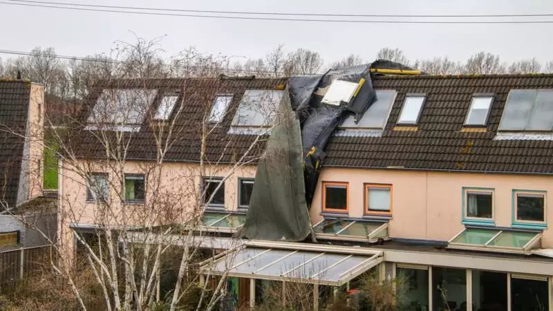 风暴南移，气候预警升至橙色，荷兰今日天气更反常，明天如何？