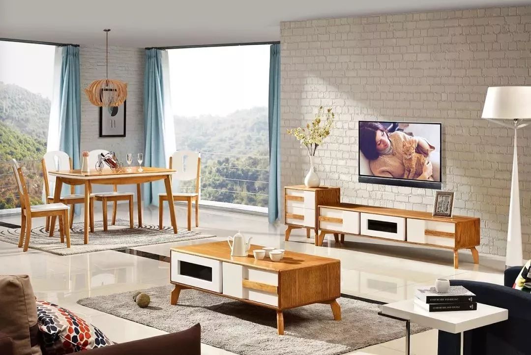 这位朋友为什么一定要从香港来这里买家具！？