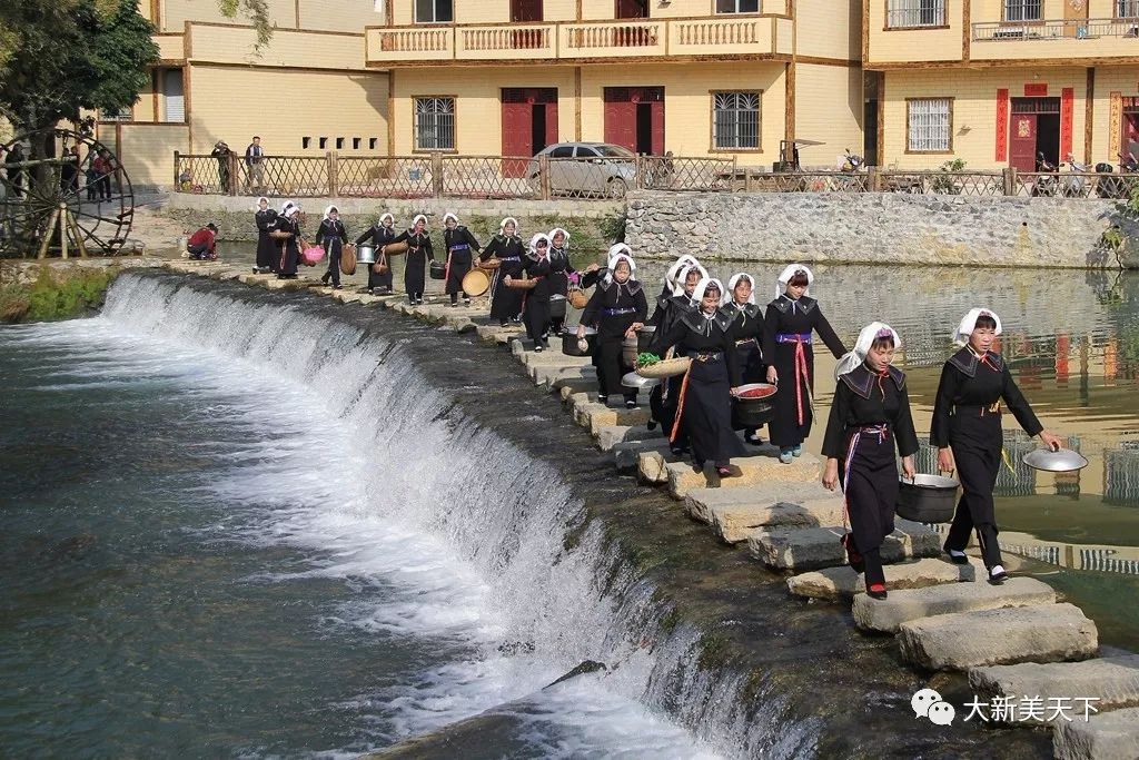 走进亲情深处,走进年味